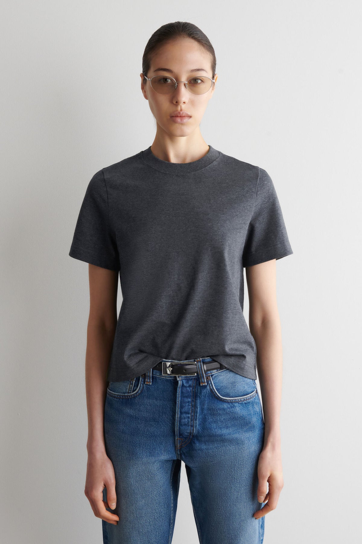 CAMISETA DE CORTE LIMPIO - GRIS MEZCLA