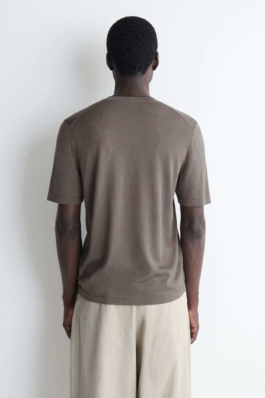 CAMISETA DE ALGODÓN Y SEDA CON PUNTERA EN CONTRASTE - BEIGE
