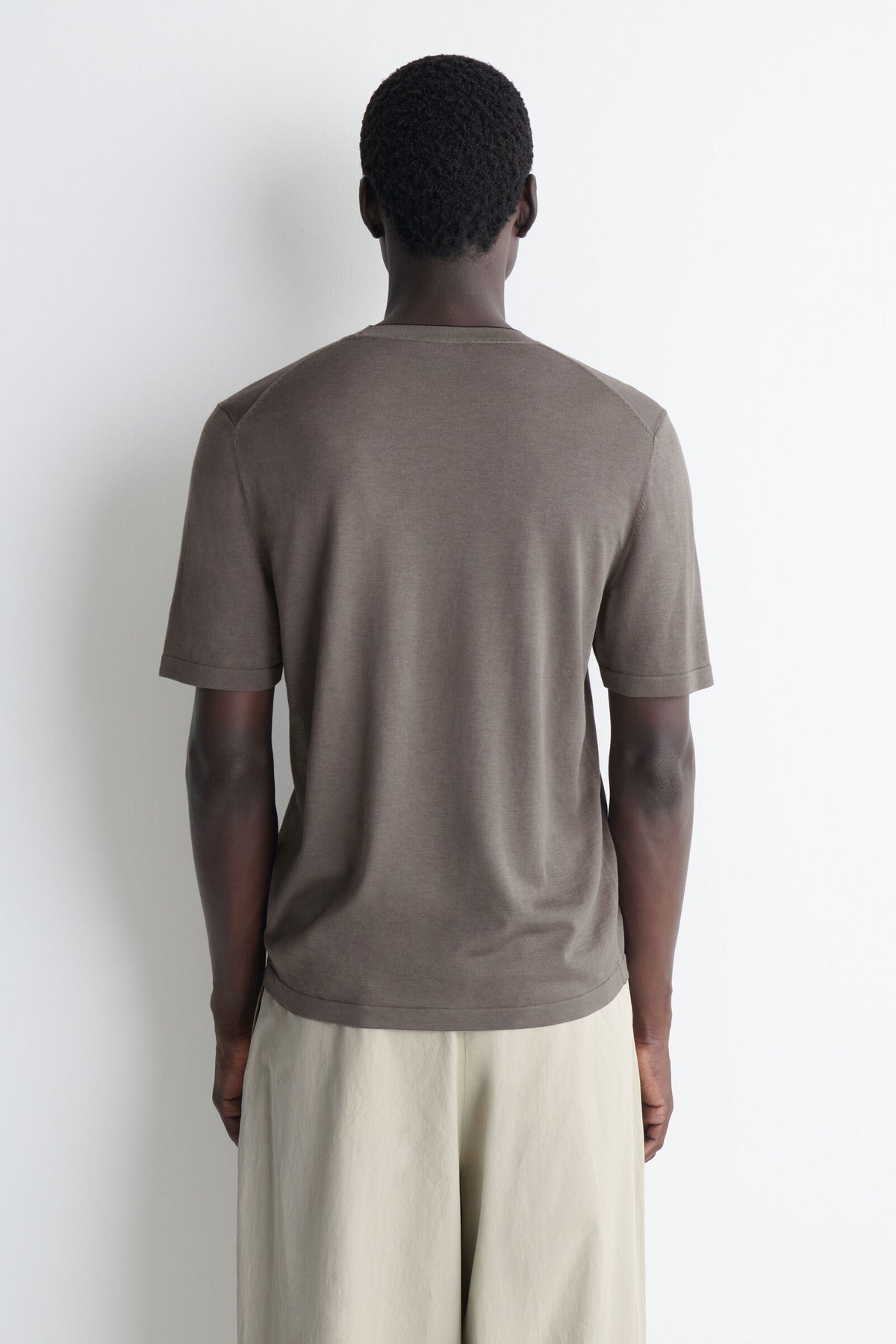 CAMISETA DE ALGODÓN Y SEDA CON PUNTERA EN CONTRASTE - BEIGE