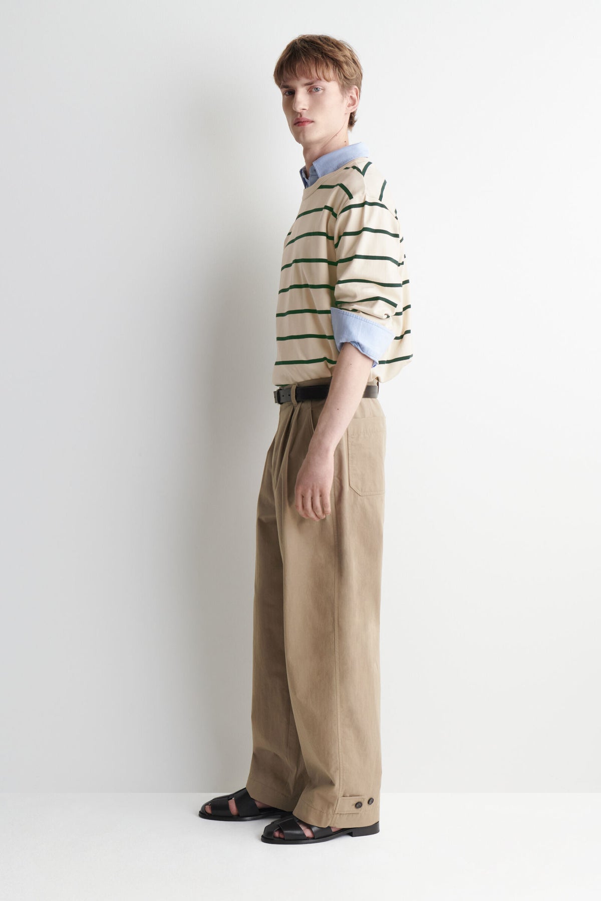 PANTALONES DE ALGODÓN DE CORTE RELAJADO Y PIERNA BARREL - BEIGE