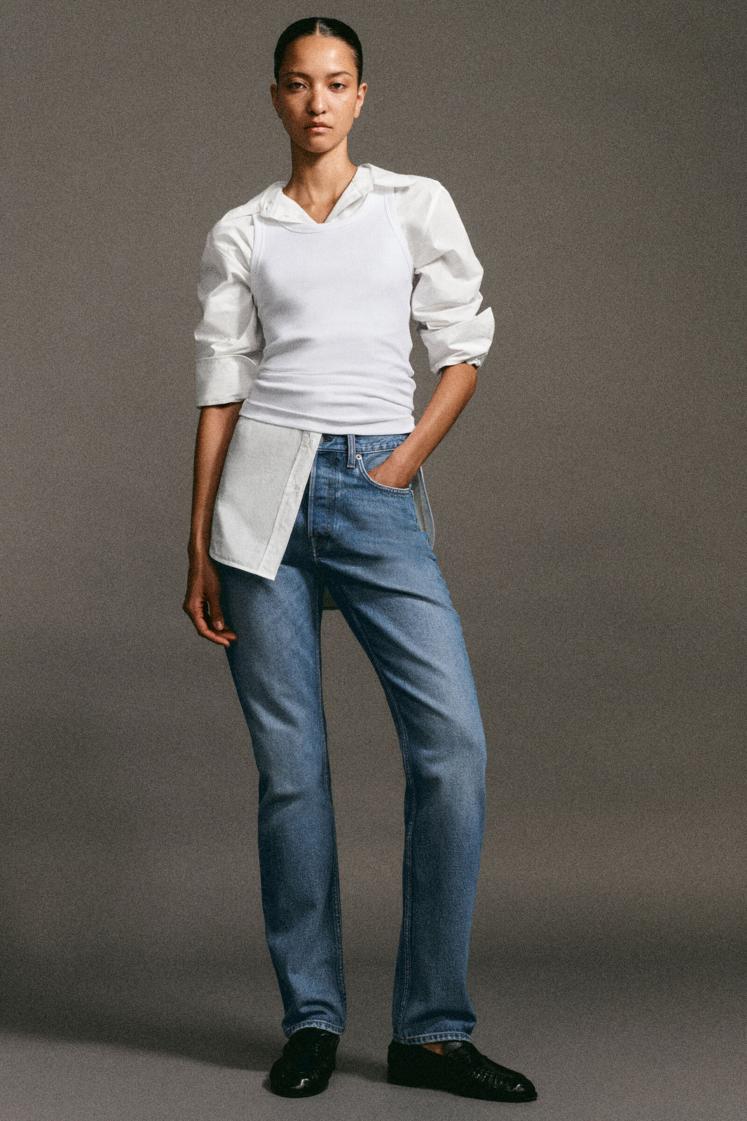 JEANS SLIM-LEG DE TUBERÍA  - AZUL | Lookbook