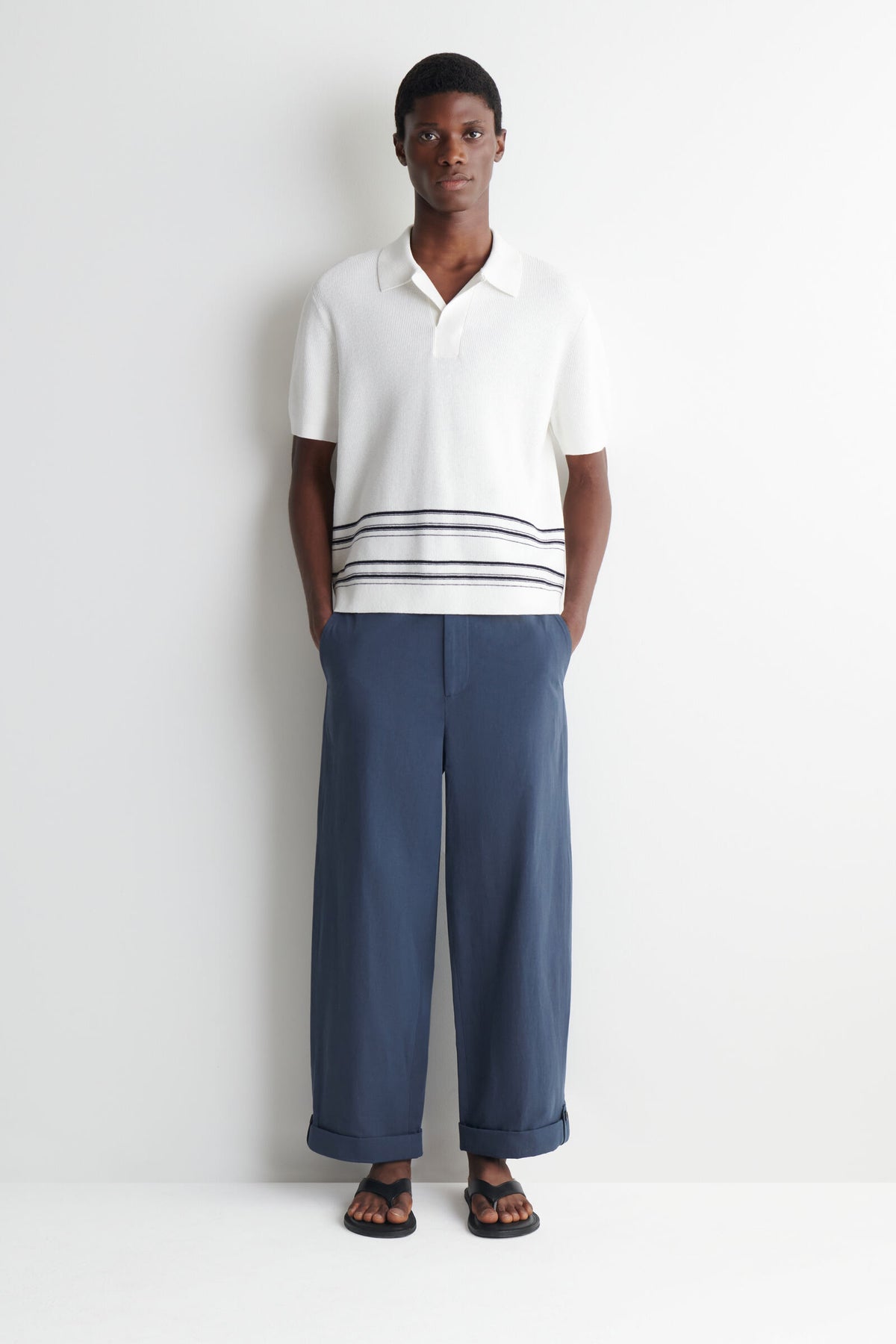 PANTALONES RELAXED-FIT DE PIERNA RECTA CON DOBLADILLO - AZUL MARINO