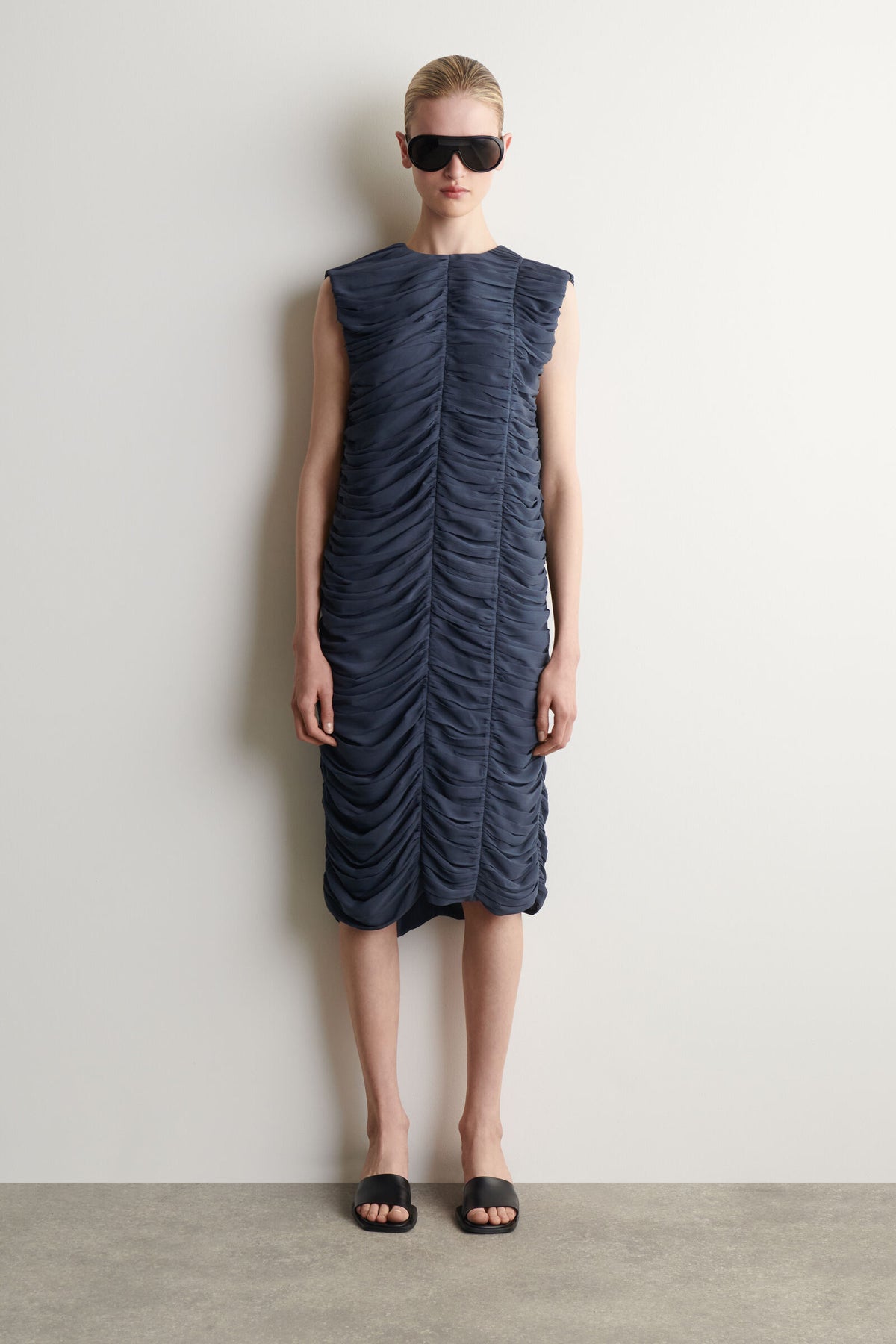 VESTIDO CON PANELES FRUNCIDOS - AZUL ACERO