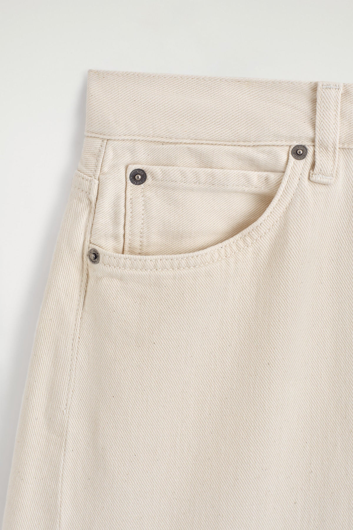 JEANS LAGOON DE PIERNA ANCHA - MARFIL | DescriptiveDetail