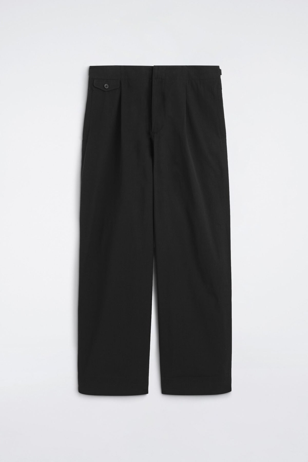 PANTALONES DE CORTE RELAJADO Y PIERNA ANCHA CON BOLSILLOS - NEGRO | DescriptiveStillLife