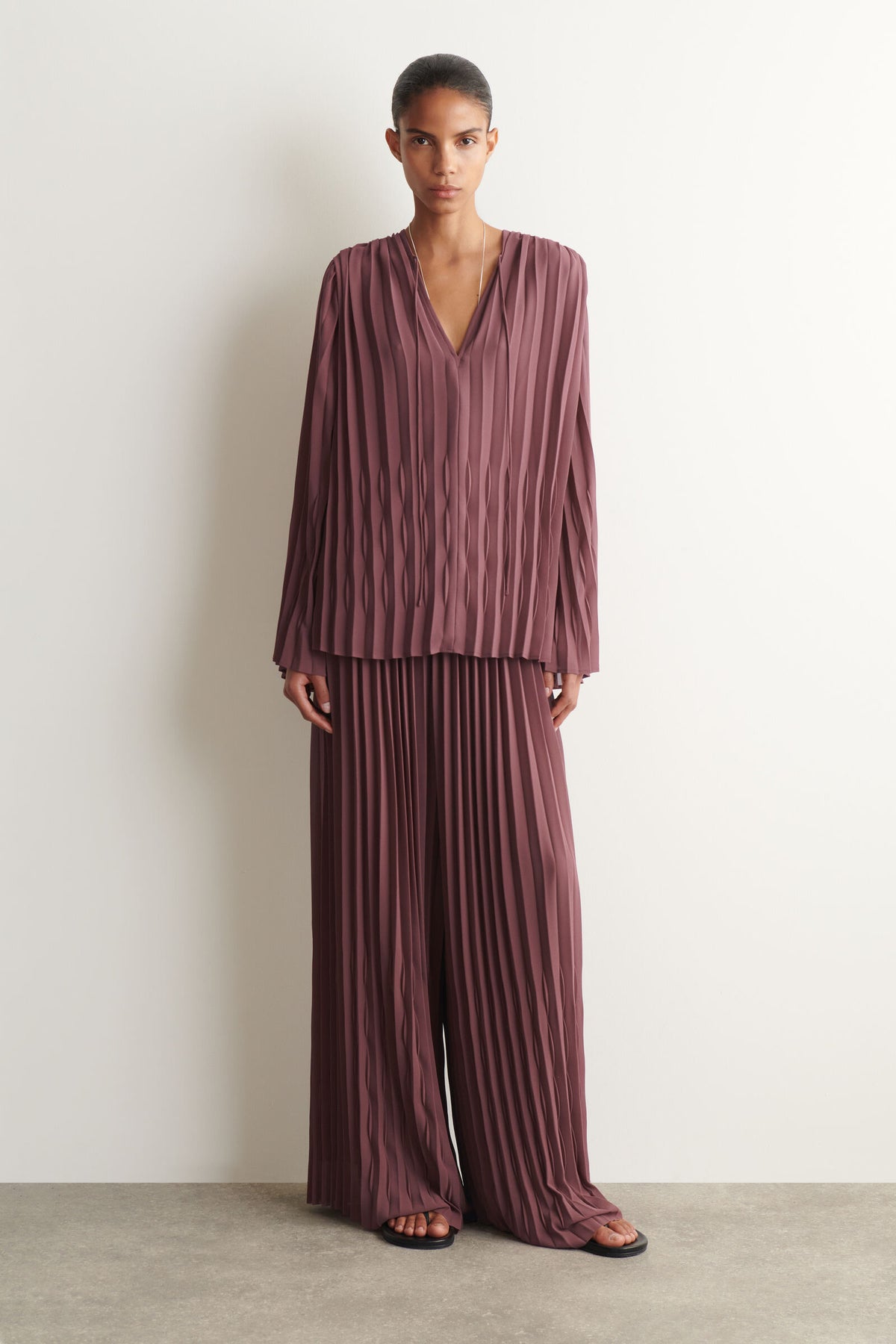BLUSA DE GEORGETTE PLISADA CON LAZO - ÓXIDO