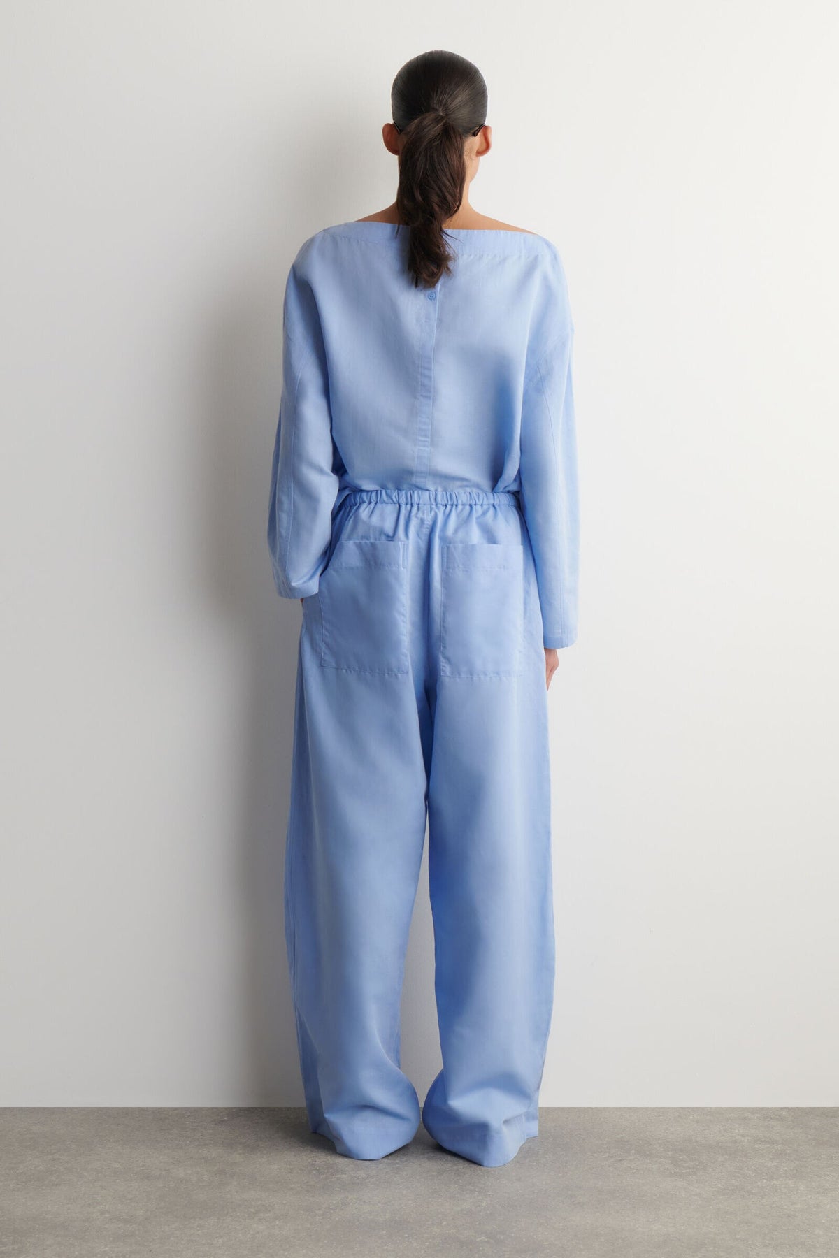 PANTALONES DE LINO DE PIERNA ANCHA CON CORDÓN - AZUL CLARO - StillMedia/Lookbook
