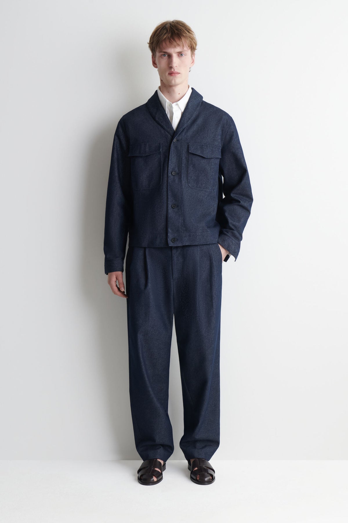 PANTALONES TAPERED DE AJUSTE RELAJADO CON EFECTO DENIM - ÍNDIGO