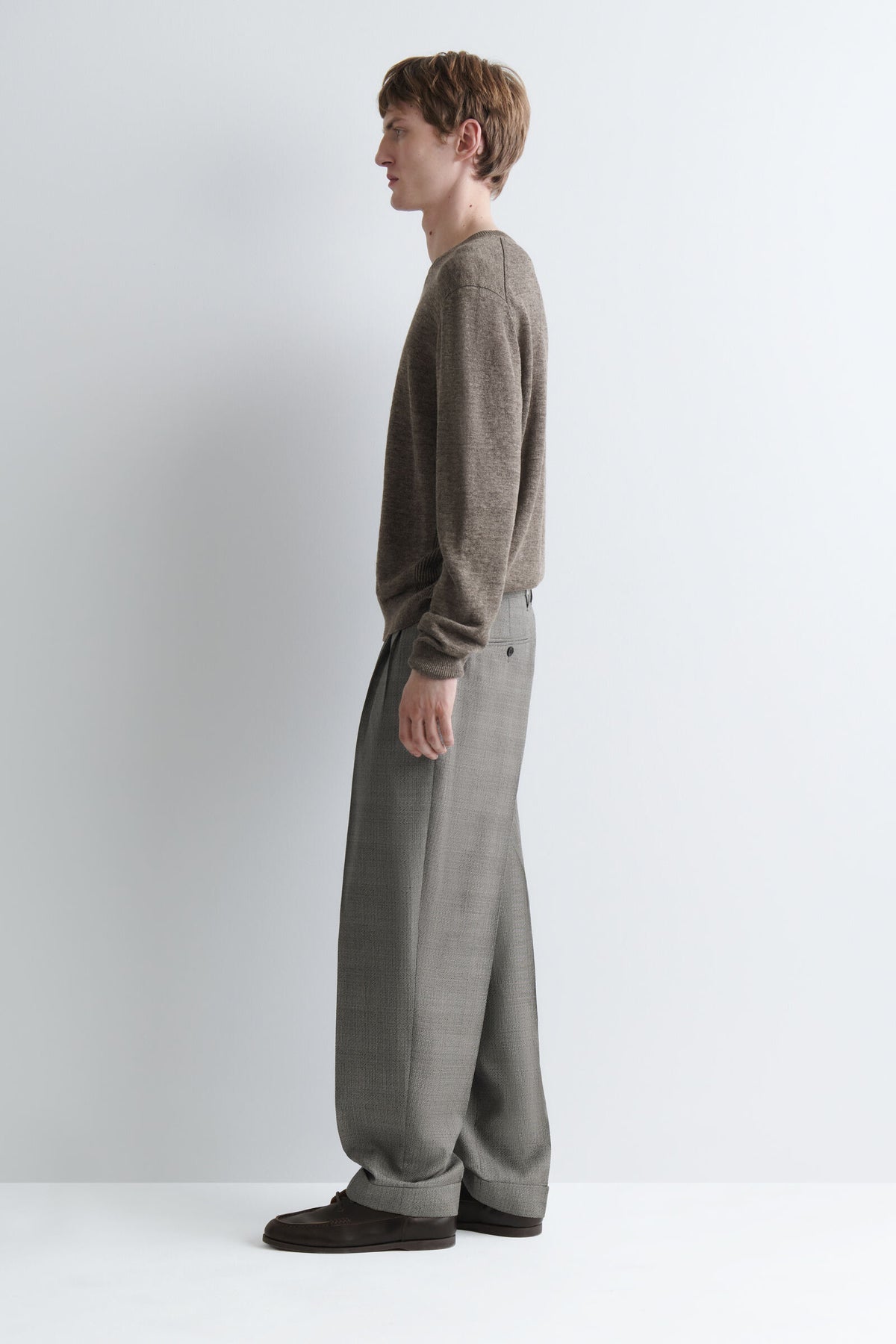 PANTALONES TAPERED RELAJADOS DE LANA TEXTURIZADA A CUADROS - BEIGE / CUADROS