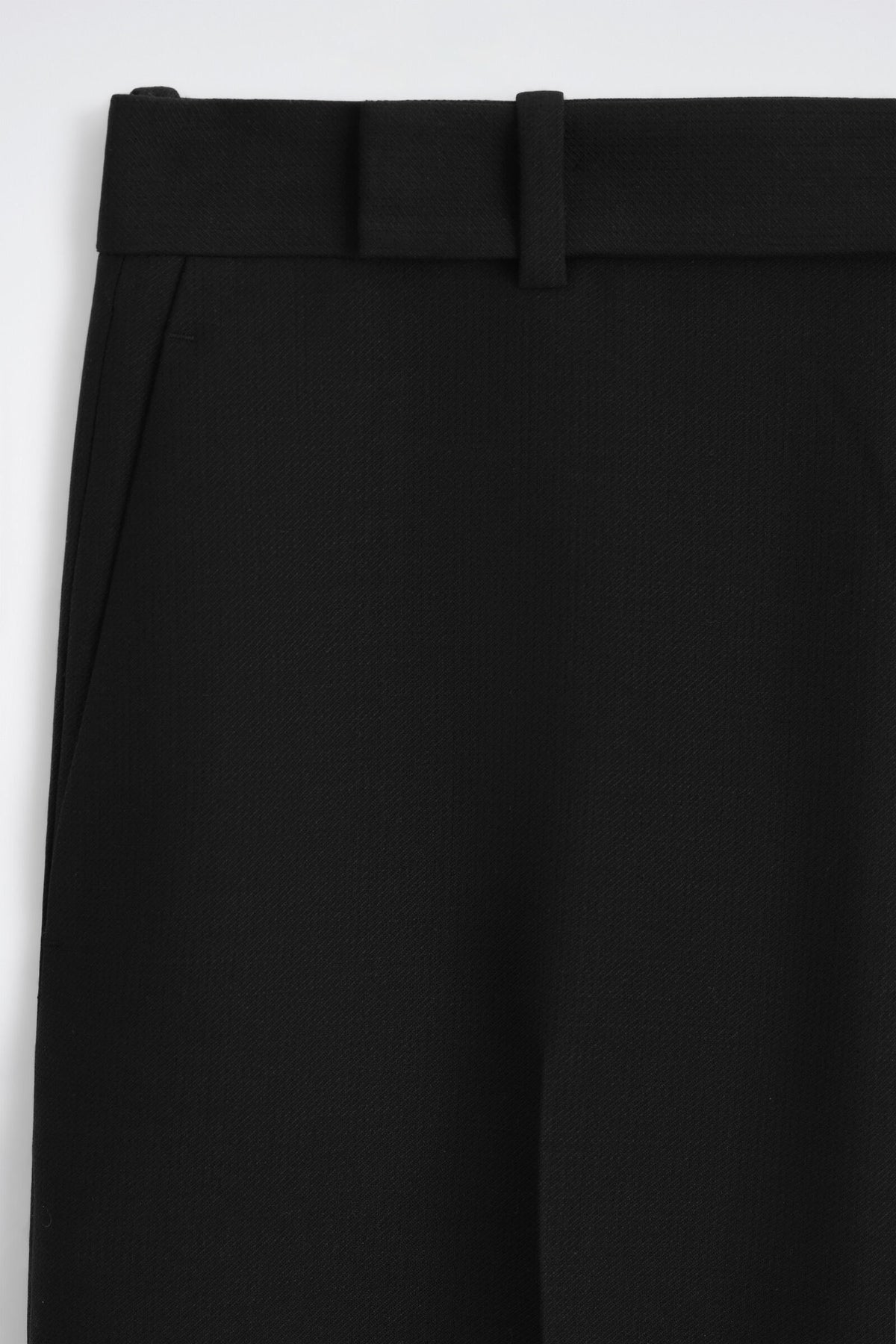 PANTALONES DE MEZCLA DE LANA CON CORTE RELAJADO Y PIERNA RECTA - NEGRO | DescriptiveDetail