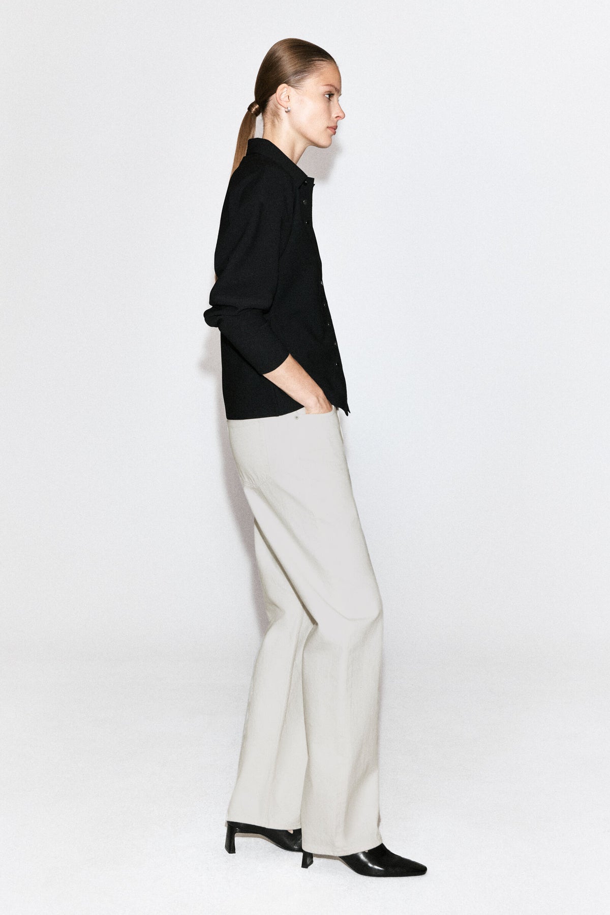 CAMISA DE CREPE-JERSEY CON CINTURA - NEGRO