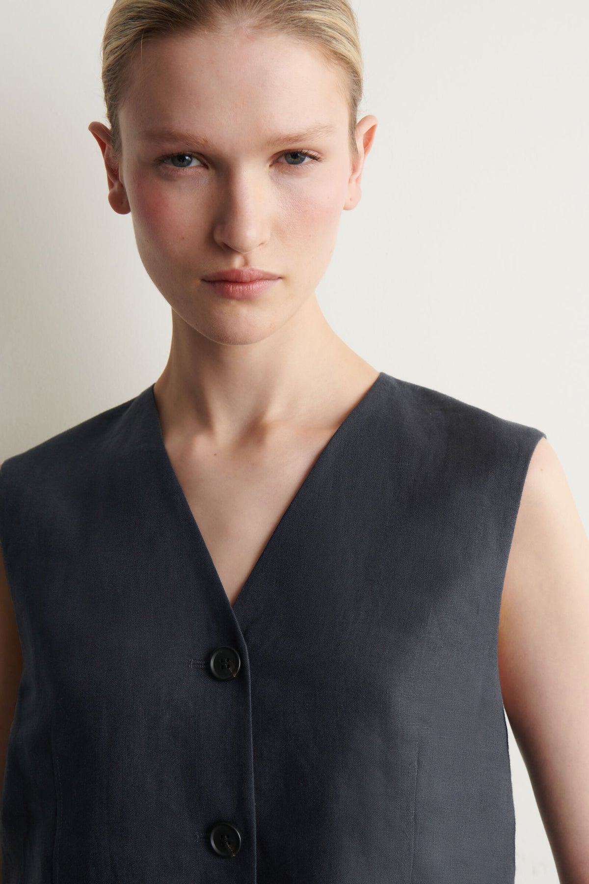 CHALECO DE LINO - AZUL MARINO - StillMedia/Lookbook