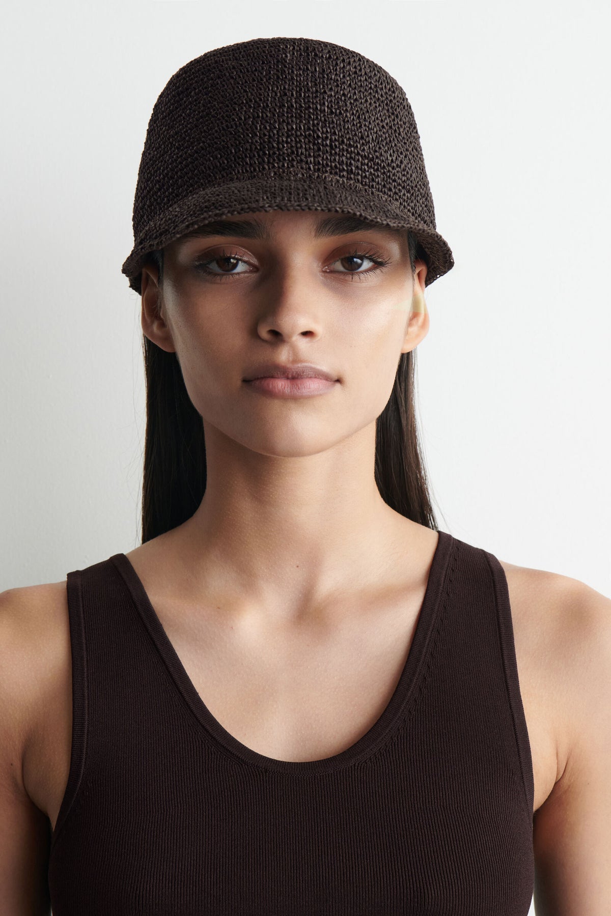 GORRA DE PAPEL TEJIDO - MARRÓN - StillMedia/Lookbook