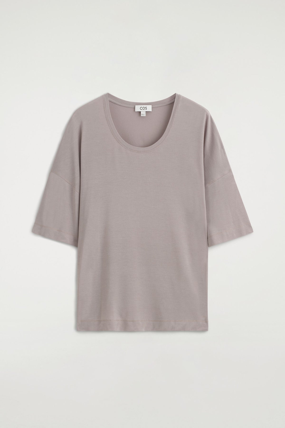 CAMISETA FLUIDA DE MODAL CON ESCOTE REDONDO - GRIS | DescriptiveStillLife