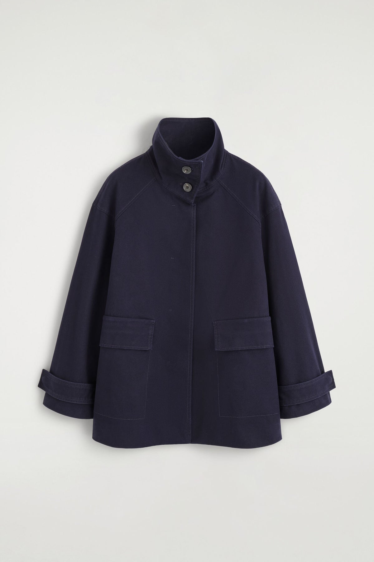 CHAQUETA DE CUELLO DE EMBUDO DE ALGODÓN-TWILL - AZUL MARINO | DescriptiveStillLife