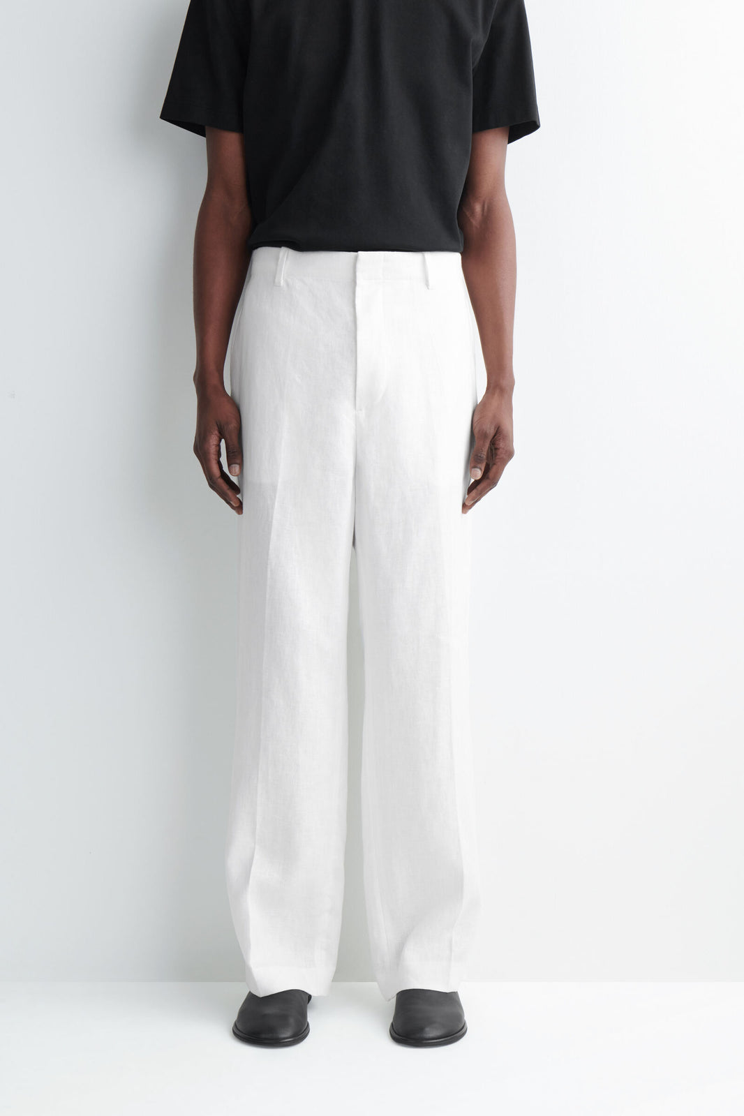 PANTALONES DE LINO DE AJUSTE RELAJADO Y DE CORTE RECTO - BLANCO