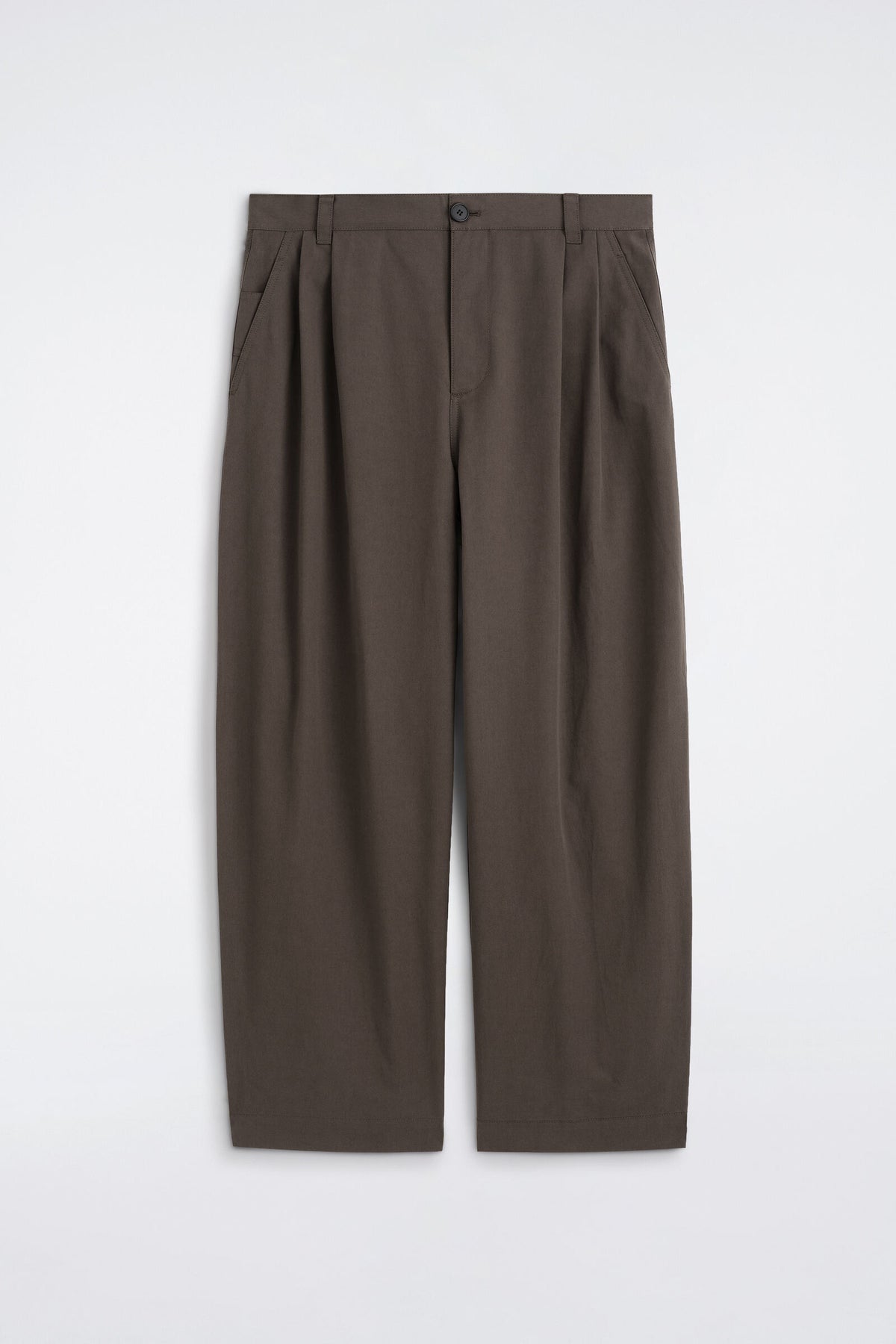 PANTALONES DE ALGODÓN DE CORTE RELAJADO Y PIERNA BARREL - MARRÓN | DescriptiveStillLife