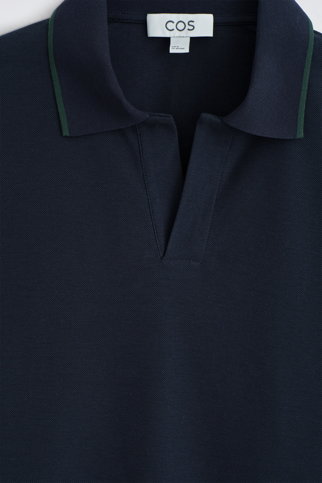 POLO DE ALGODÓN PIQUÉ CONTRASTE - MARINO / VERDE | DescriptiveDetail