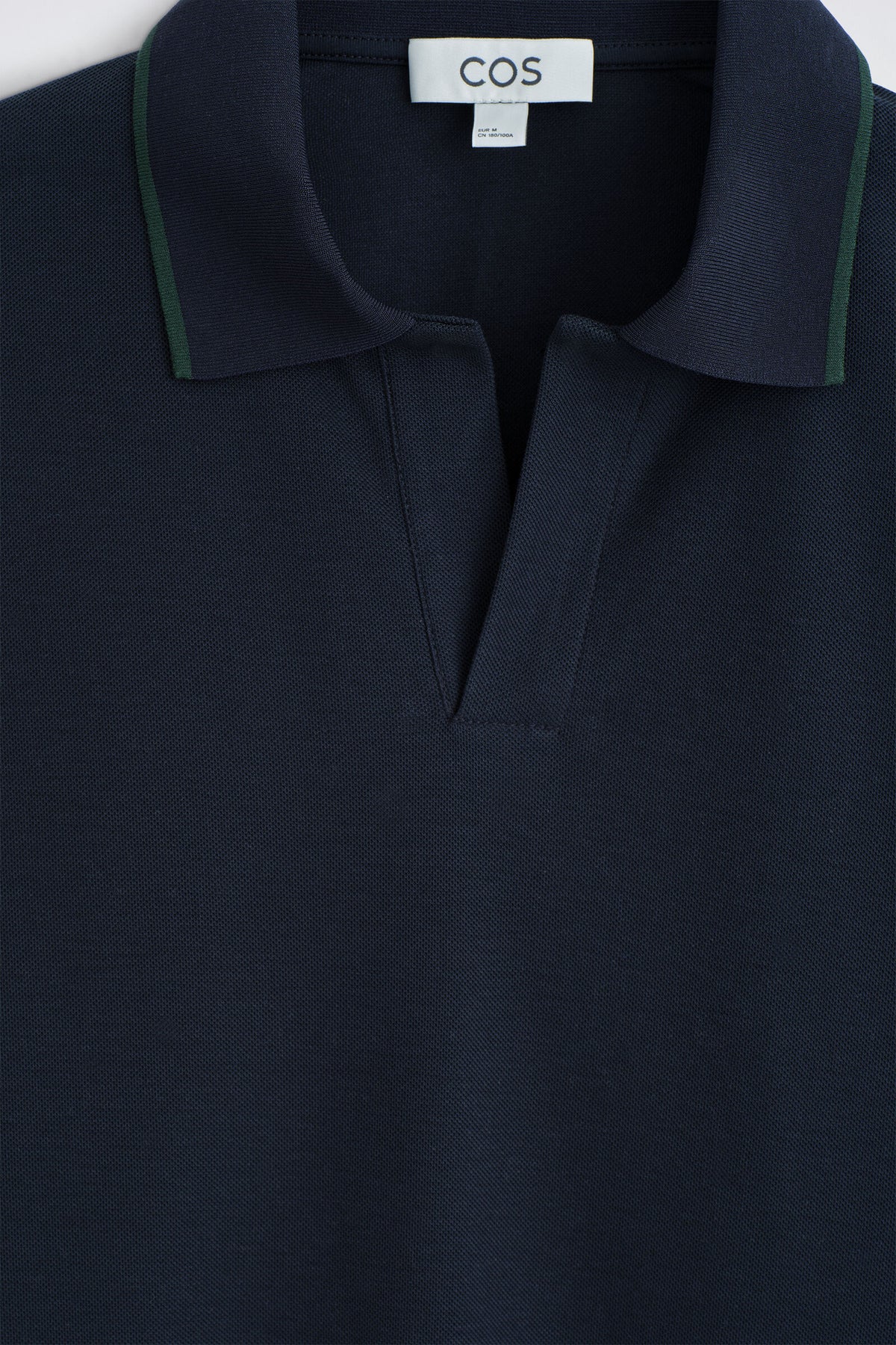 POLO DE ALGODÓN PIQUÉ CONTRASTE - MARINO / VERDE | DescriptiveDetail