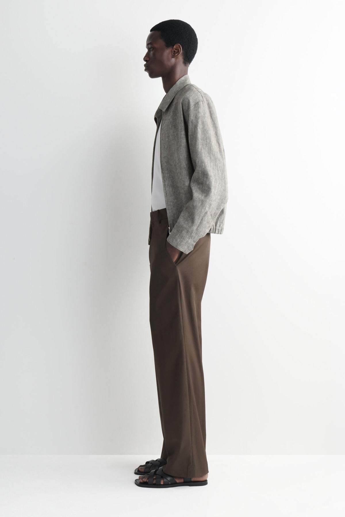 CHINOS DE ALGODÓN DE CORTE RELAJADO Y PIERNA ANCHA - MARRÓN OSCURO