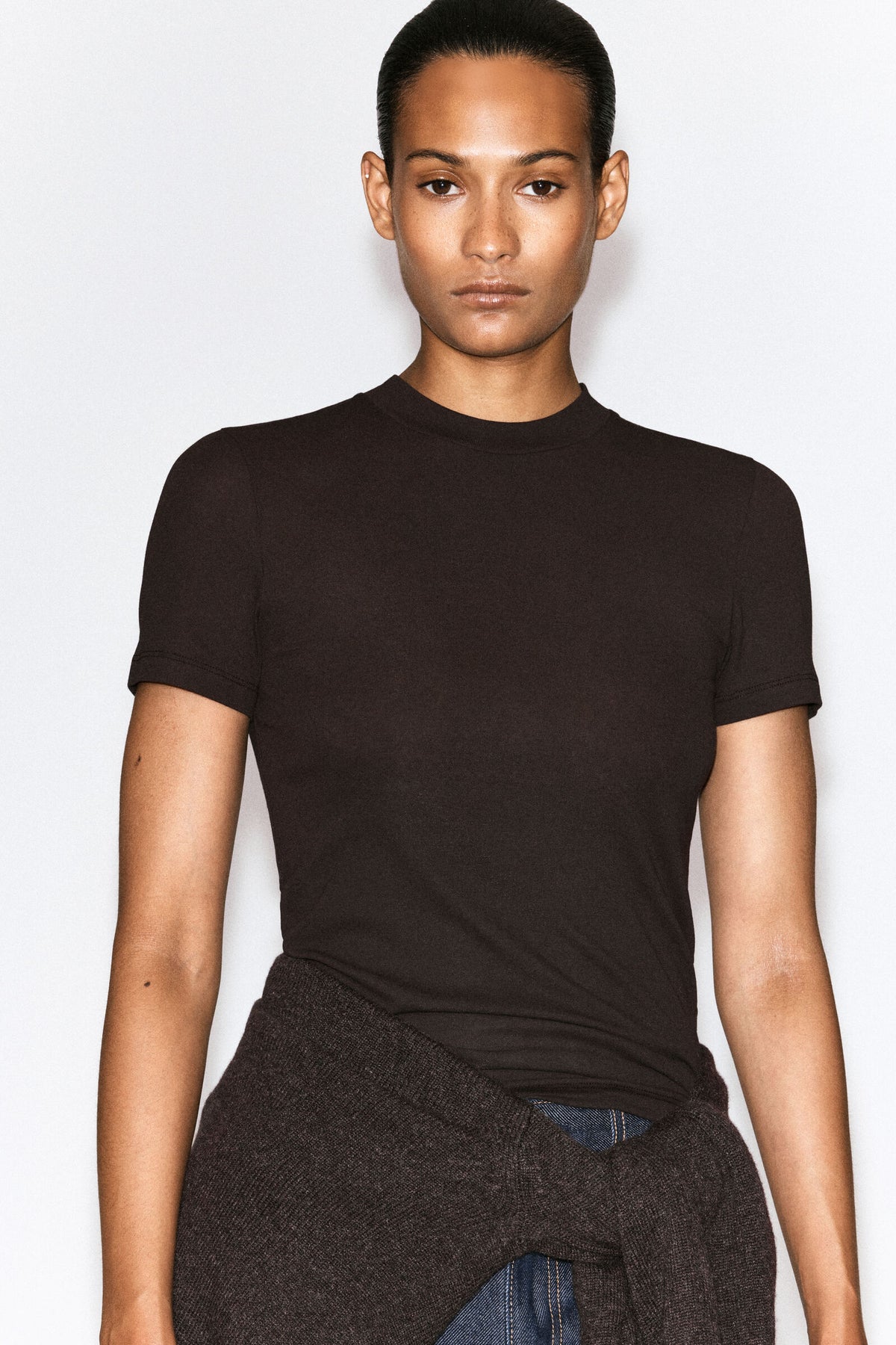 CAMISETA DE CREPE-JERSEY - MARRÓN