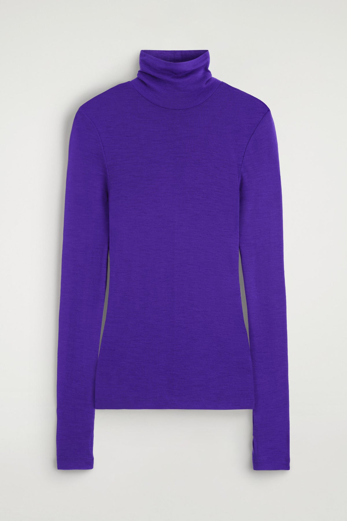 TOP DE CUELLO ALTO DE LANA MERINO - MORADO | DescriptiveStillLife