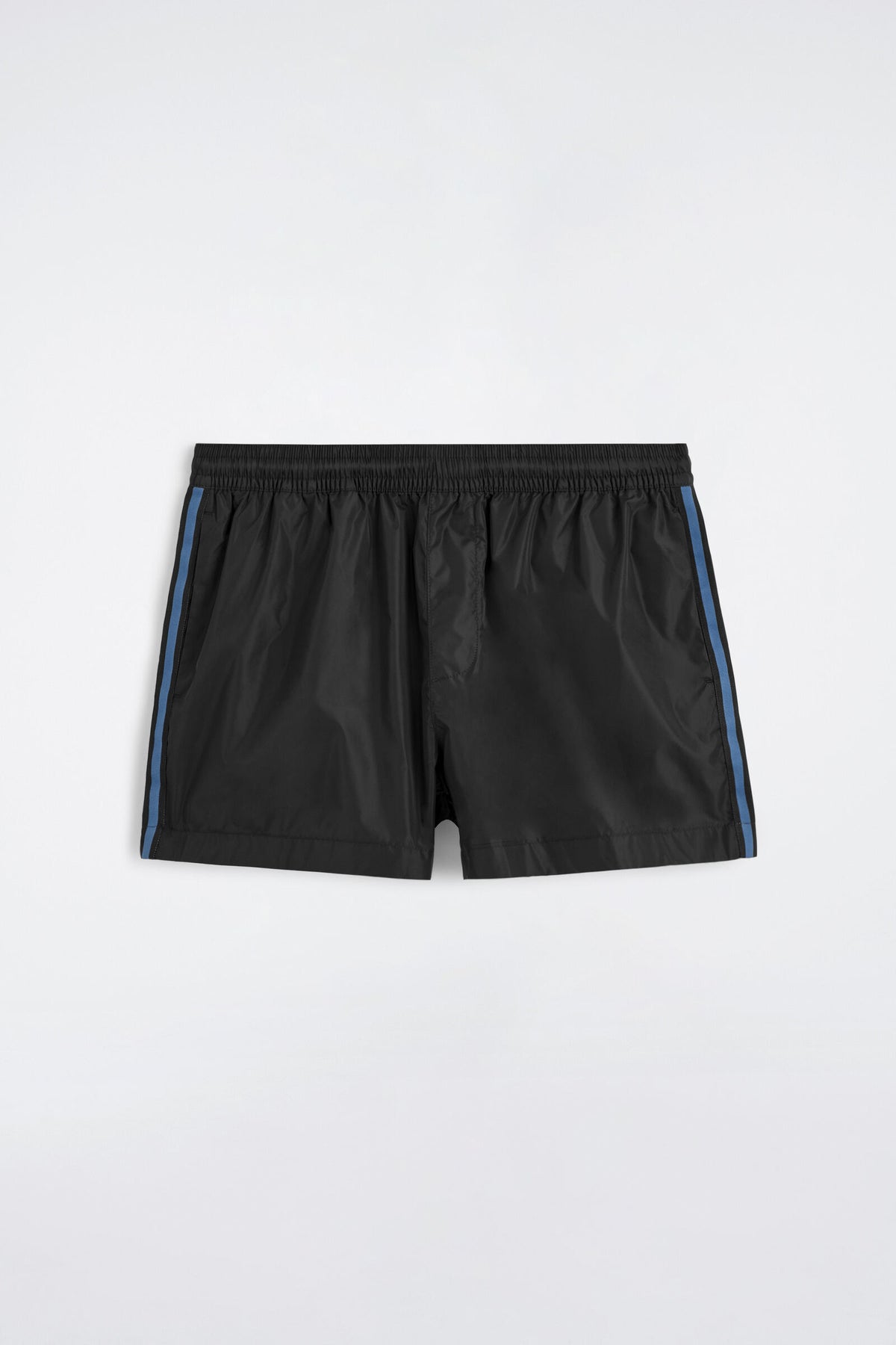 SHORTS DE BAÑO CON DETALLE DE RAYAS - NEGRO