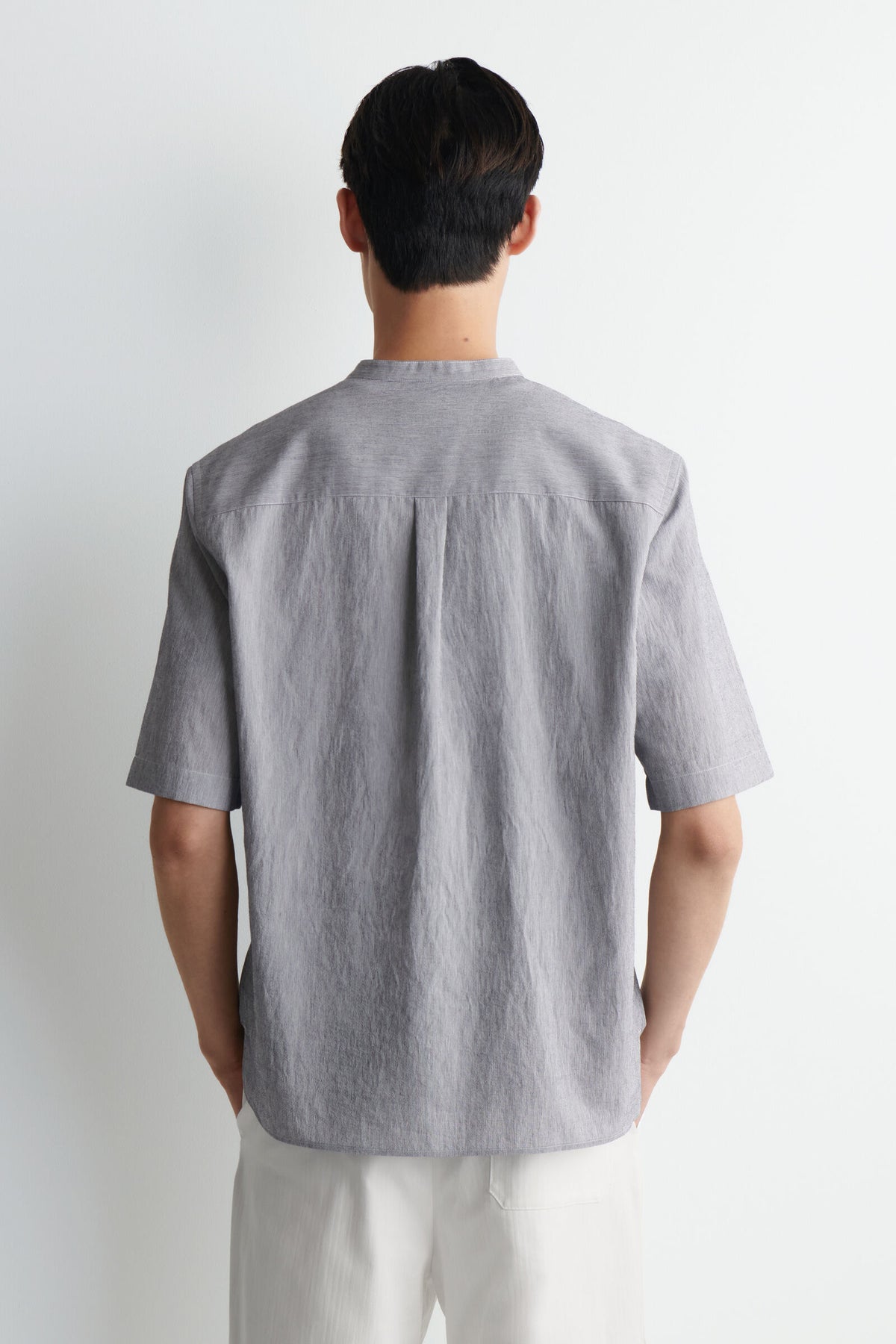 CAMISA MANGA CORTA CUELLO MAO - AZUL / BLANCO / RAYAS