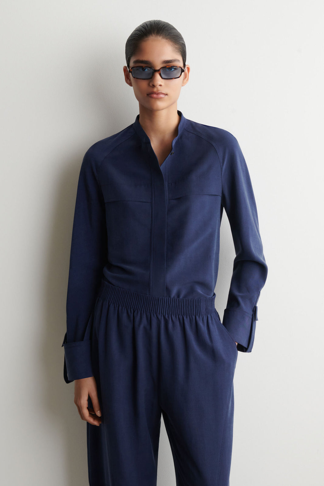 CAMISA UTILITY FLUIDA - MARINO
