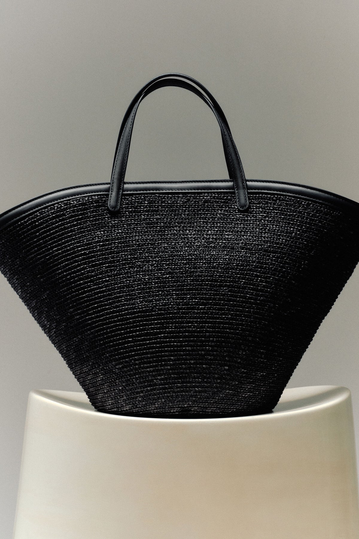 BOLSA DE TOTE DE AGUA SALADA - PAJA - NEGRO - StillMedia/Environmental
