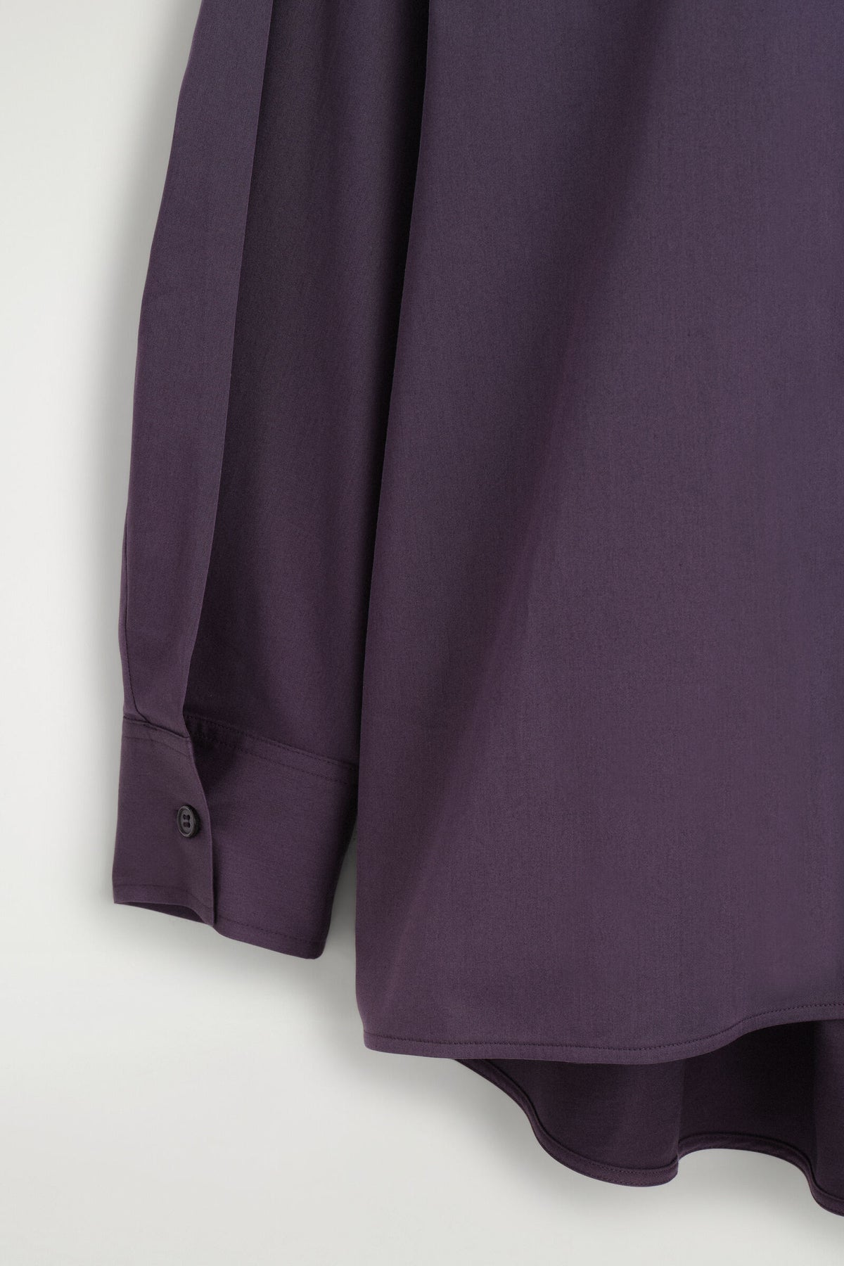 CAMISA DE ALGODÓN CON CUELLO DOBLADO Y OVERSIZED - PÚRPURA OSCURO | DescriptiveDetail