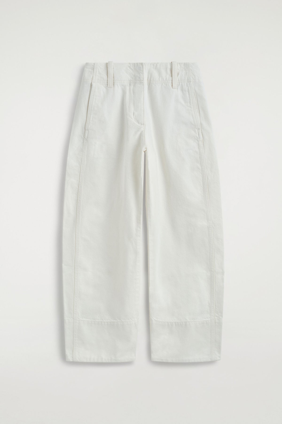 PANTALONES DE MEZCLILLA DE PIERNA BARREL - BLANCO | DescriptiveStillLife