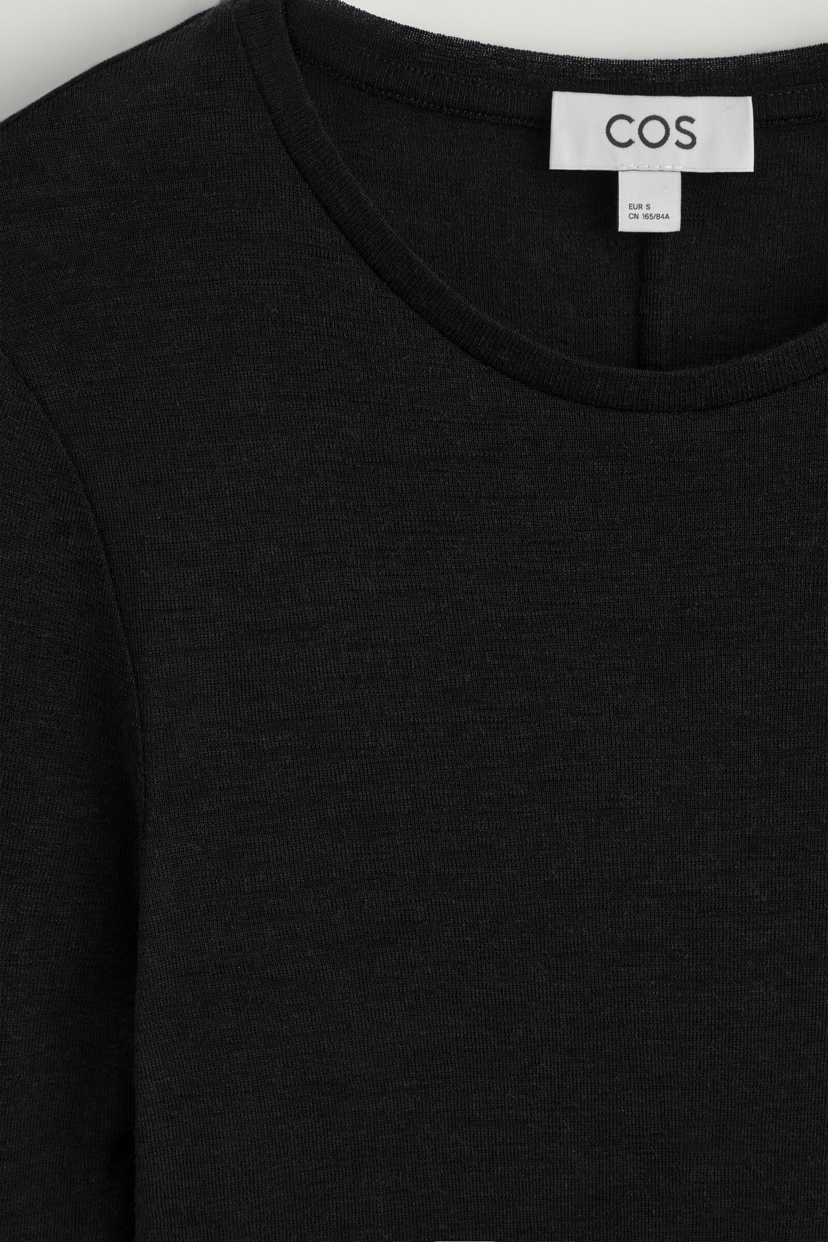 TOP DE LANA MERINO SLIM - NEGRO | DescriptiveDetail