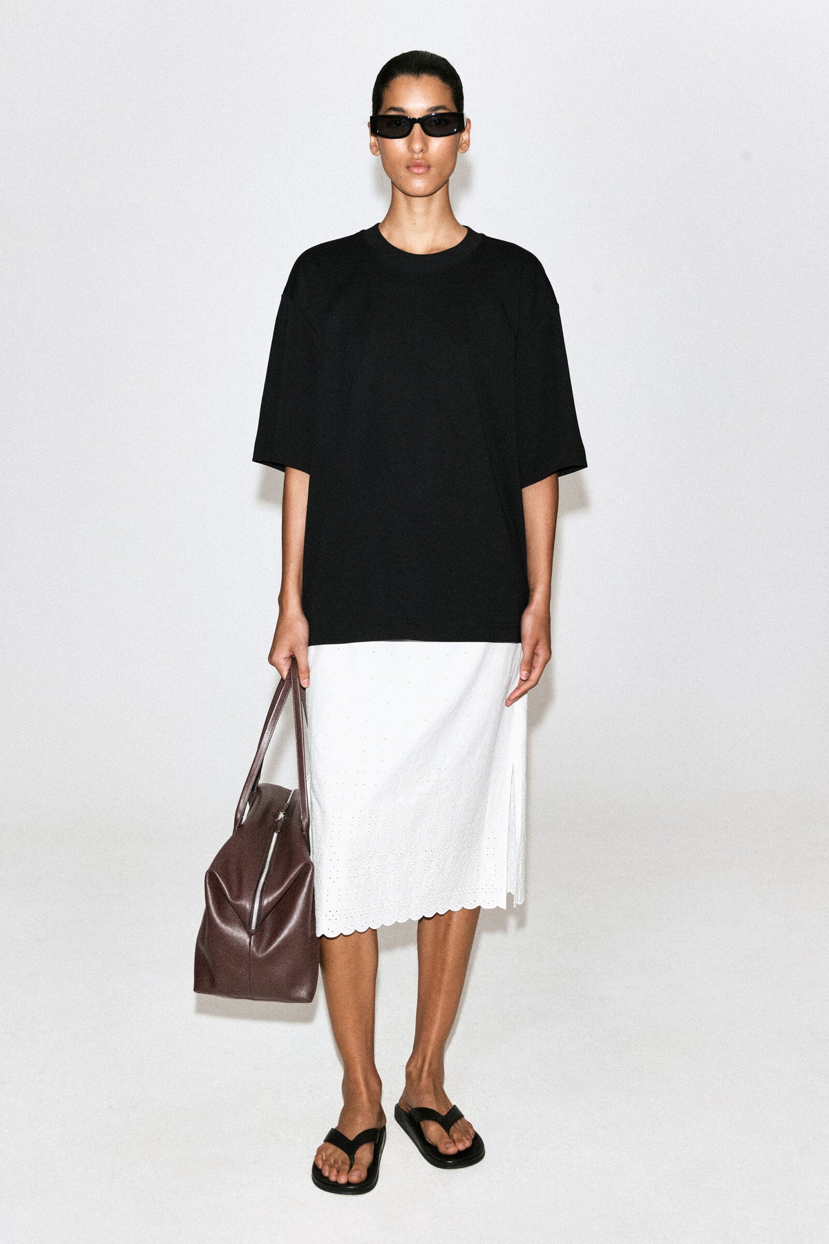 CAMISETA OVERSIZED - NEGRO