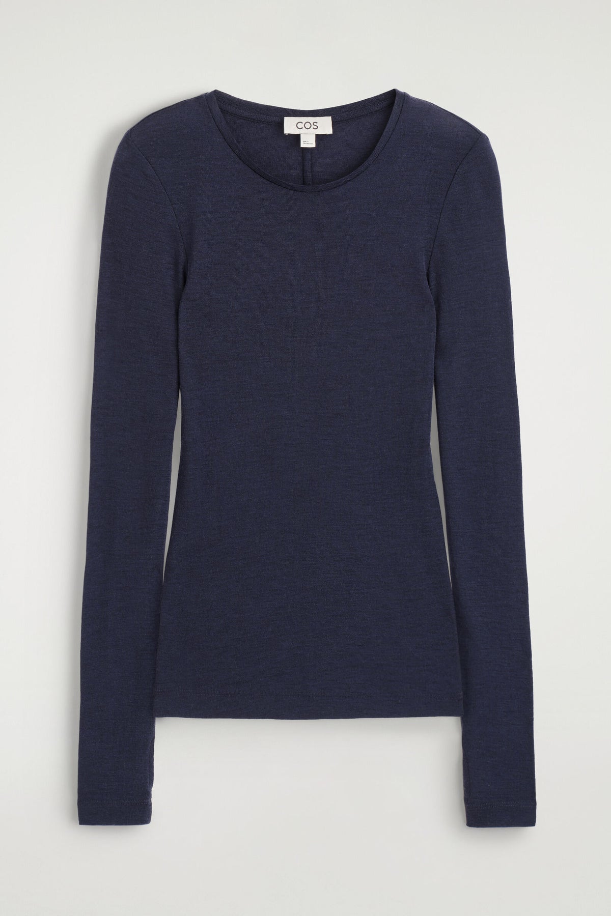 TOP DE LANA MERINO SLIM - AZUL MARINO | DescriptiveStillLife