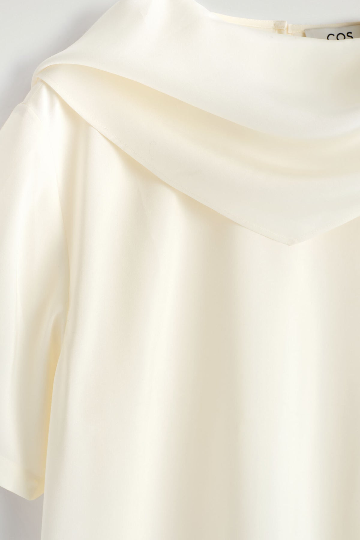 TOP CONDETALLE DE BUFANDA - MARFIL - StillMedia/DescriptiveDetail