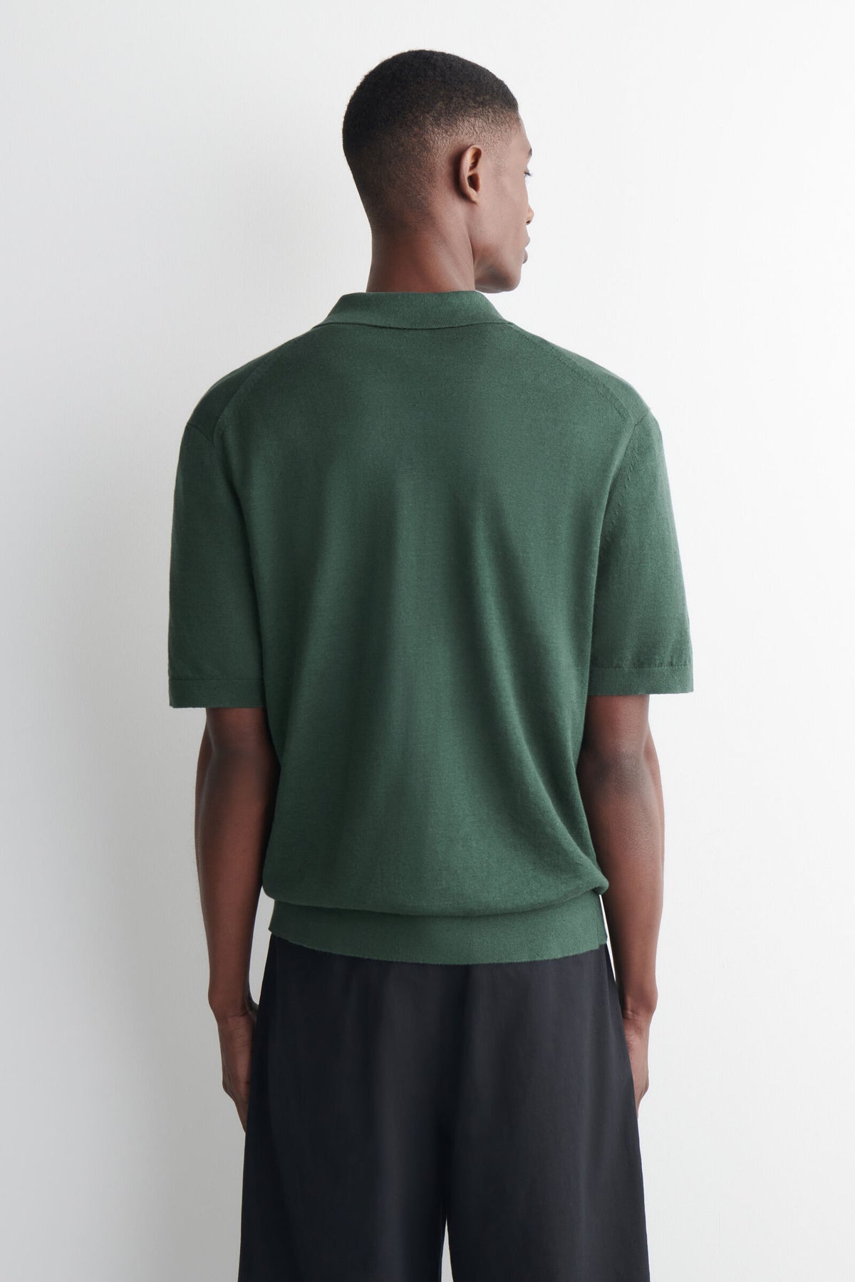 POLO DE LINO TEJIDO - VERDE OSCURO