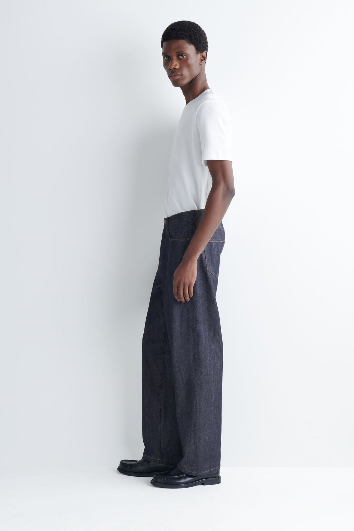 JEANS RELAJADOS DE CORTE RECTO SELVEDGE RAW DE RIDER - INDIGO DESGASTADO - StillMedia/Lookbook
