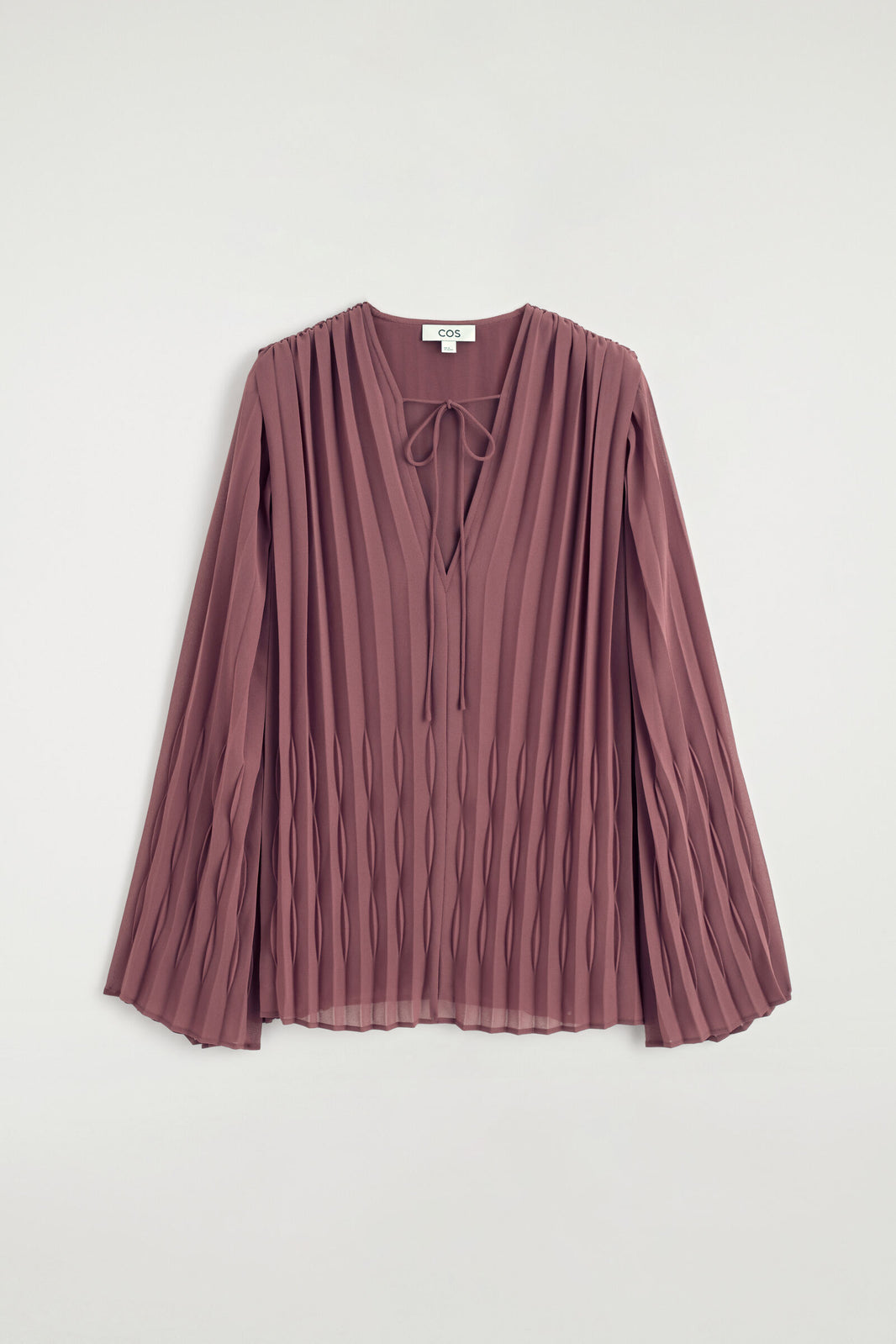 BLUSA DE GEORGETTE PLISADA CON LAZO - ÓXIDO | DescriptiveStillLife