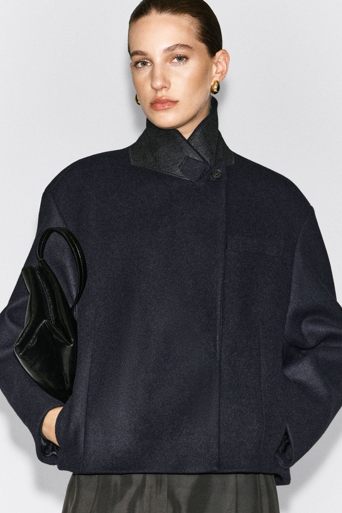 SACO OVERSIZE CORTO DE MEZCLA DE LANA - MARINO