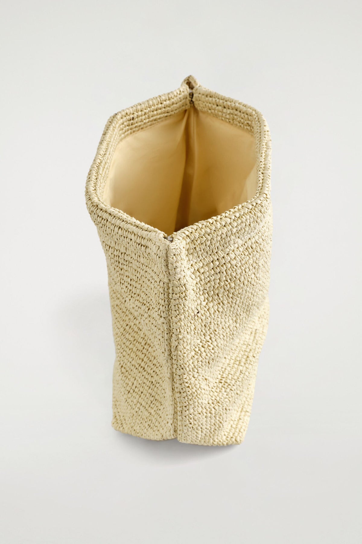 BOLSO DE MANO PLEGADO - PAJA - BEIGE - StillMedia/DescriptiveDetail