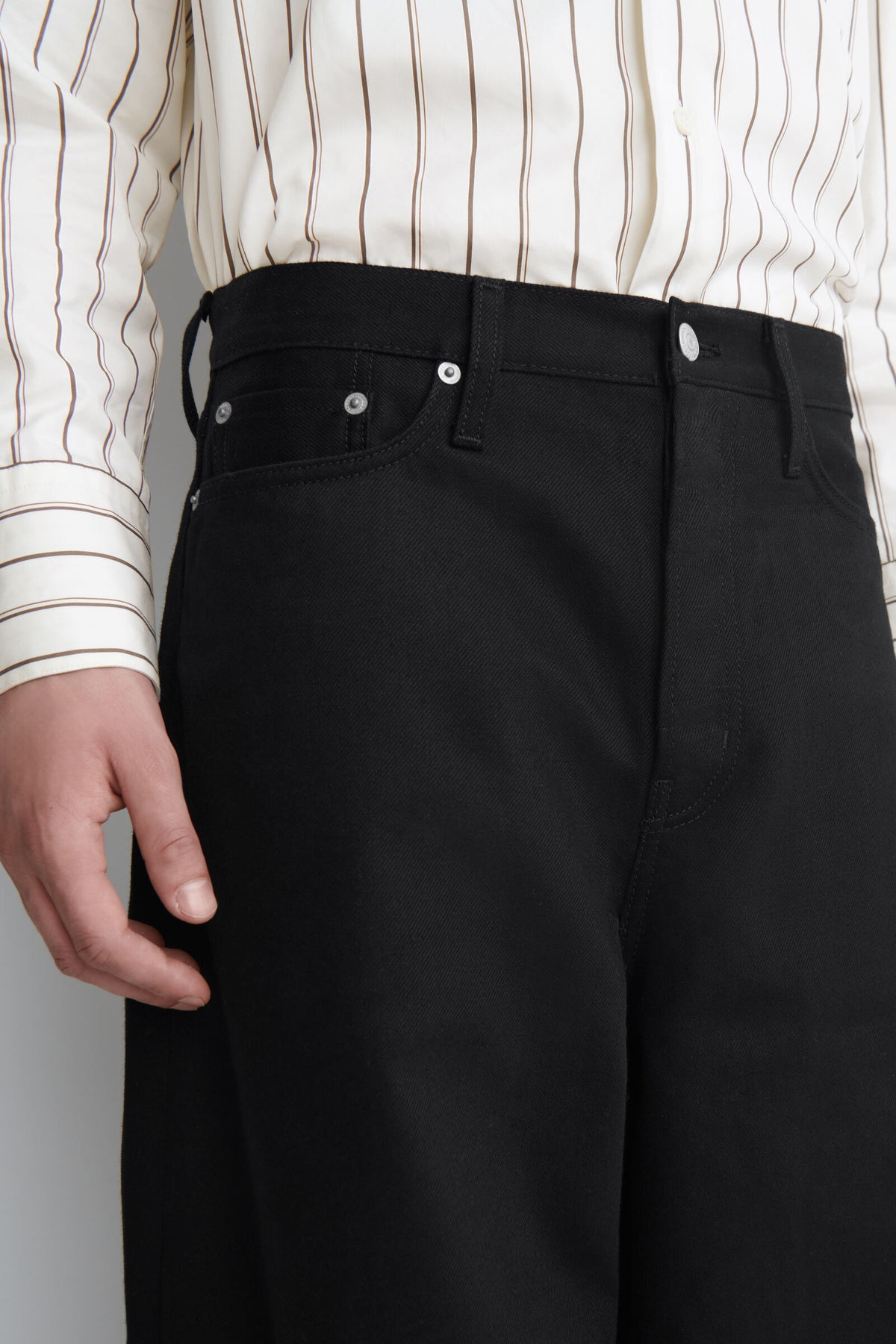 JEANS MALLOW RELAXED-FIT BARREL-LEG - NEGRO