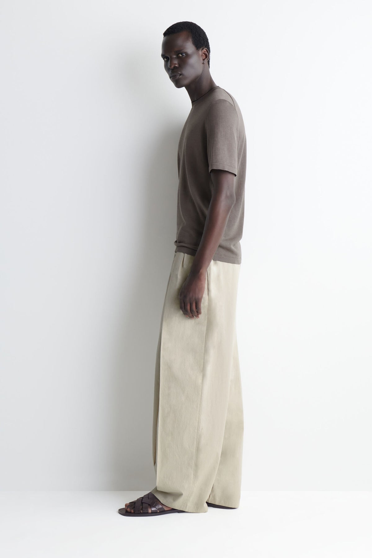 CAMISETA DE ALGODÓN Y SEDA CON PUNTERA EN CONTRASTE - BEIGE